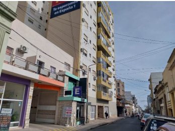 OPORTUNIDAD VENDO DEPARTAMENTO CENTRICO 2 DORM PARANA