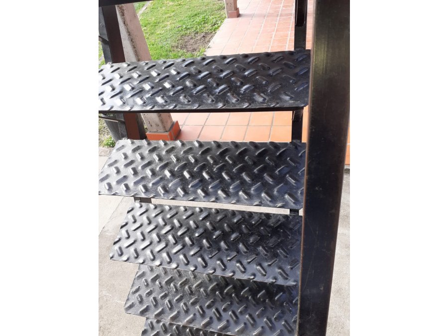 Escalera de hierro