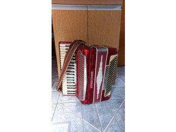 Vendo acordeon a piano 120 bajos impecable EXCELSIOR