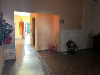 Vendo casa a reciclar zona Club Talleres