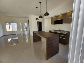 CASA A ESTRENAR