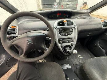 CITROEN XSARA PICASSO 1,6L 16V EXCLUSIVE 2013