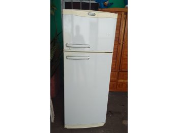 Heladera con Freezer Standard Electric. Excelente Estado
