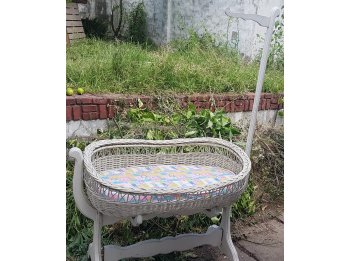 MOISES MIMBRE BLANCO+PORTA MOISES MADERA
