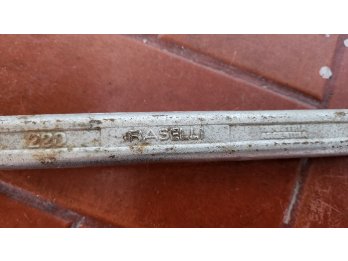 Llave Raselli 220
