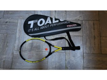 Raqueta de tenis con estuche