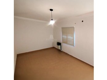 Venta de casa más dpto en calle Villaguay