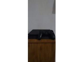 Play 4 con  1 joystick