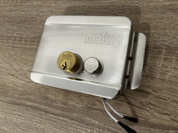 Vendo Electrocerradura 12volt