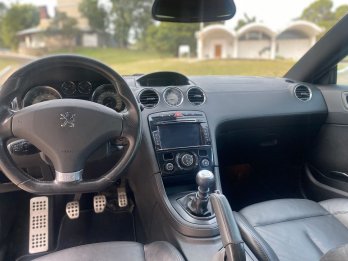PEUGEOT RCZ 1.6 Thp 200HP MT. Recibo vehículos