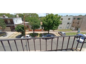 EXCELENTE CASA Y MEJOR ZONA