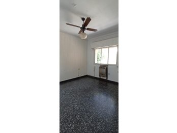 EXCELENTE CASA Y MEJOR ZONA