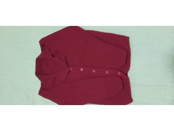 Campera tejida a mano nueva