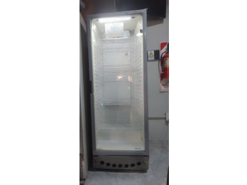 Líquido urgente!! Exhibidora Briket