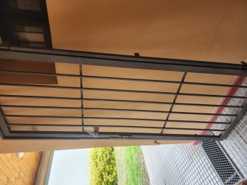 Reja puerta