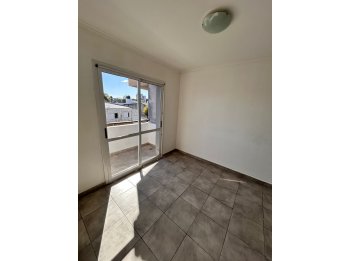 SE ALQUILA DEPTO DE 1 DORM EN PARANÁ, CALLE BERTOZZI 454.