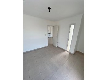 SE VENDE DEPTO 1 DORM EN ORO VERDE, ¡EXCELENTE!