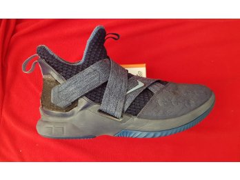 Zapatillas Nike LeBron Soldier 12 - Azul - Talle 43- Impecab
