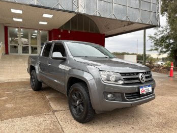 VOLKSWAGEN Amarok 4x4 180hp AT. Recibo vehiculos