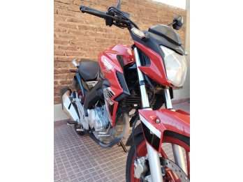 Honda New Twister 2022 con 15.000 kilómetros