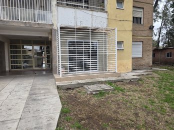 Venta departamento 2 dormitorios !!! Barrio Santa lucia !