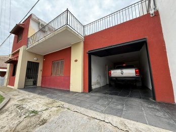 Lino Churruarín, zona Provincias Unidas y Artigas – Casa en
