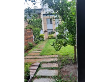 VENDO INMUEBLE UBICADO EN CALLE VILLAGUAY