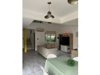 VENDO HERMOSA PROPIEDAD BARRIO LOMAS DEL GOLF
