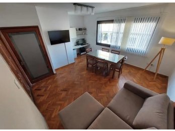 PARTICULAR VENDE CASA ZONA CENTRO🏠