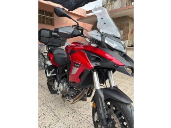 Vendo Benelli TRK 502. 2020