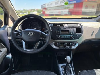 KIA RIO LX. Recibo vehículos de menor y mayor valor