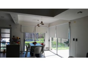 VENDO LINDA CASA 2 DORM - Bº TRIBUNALES (Z/GOLF)