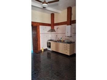 VENDO IMPORTANTE PROPIEDAD: CASA+2 LOCALES+GALPON - GARRIGÓ