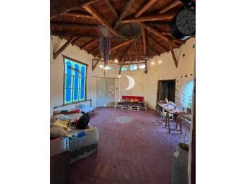 HERMOSA CASA QUINTA EN LA PICADA
