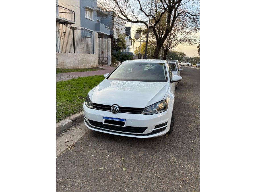 DUEÑA VENDE Golf confortline c/ cruise control y caja DSG 7