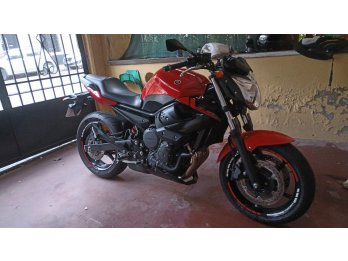 Yamaha XJ6 (600cc) 2011 . 4 cilindros
