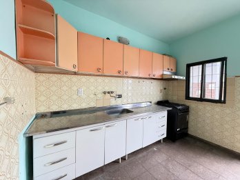 Zona COTO, Ituzaingó entre Italia y Libertad – Casa en Venta