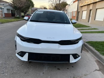 Nuevo Kia K3 Cross GT line 2025 con 2500 km