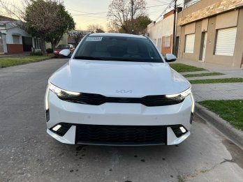 Nuevo Kia K3 Cross GT line 2025 con 2500 km