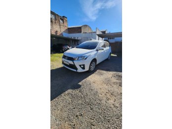 TOYOTA YARIS 2016