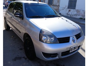 Renault Clio 2 nafta 1.2 aire acondicionado 2012