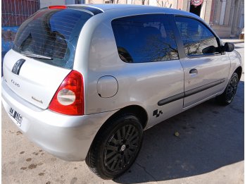 Renault Clio2 nafta 1.2 aire ac. 2012 dir. asist.Valle Maria