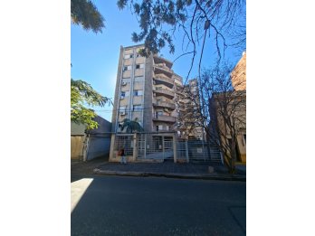 alquilo departamento céntrico, cerca de la uner, uader y uca