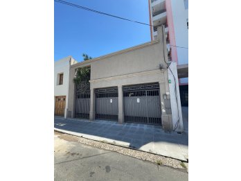EXCLUSIVA CASA EN VENTA – CENTRO DE PARANÁ