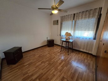 Departamento céntrico con Cochera