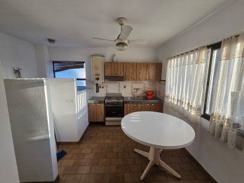 Departamento céntrico con Cochera