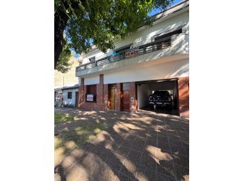 VENDO DOS CASAS - PERON Y VILLAGUAY