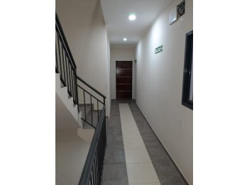 ALQUILO CALLE MAIPU DPTO.1 DORM.C/BALCON