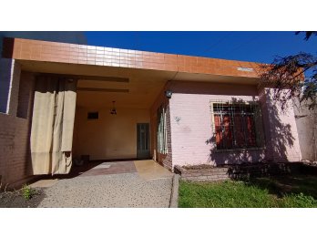 Casa en venta 25 de Mayo