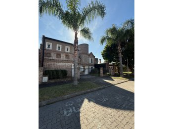 Casa en venta zona Paracao.
